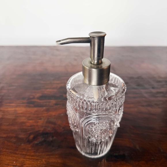 Pioneer Woman Adeline Collection Beautiful Clear Glass Soap Dispenser 7" Tall - Picture 5 of 11